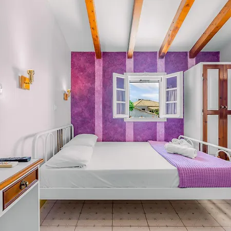 Aiolos Apartment